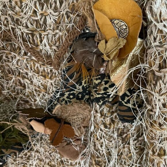 UNIQUE VINTAGE SWEATER!   - Picture 7 of 7